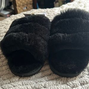 UGG snugg slide slippers